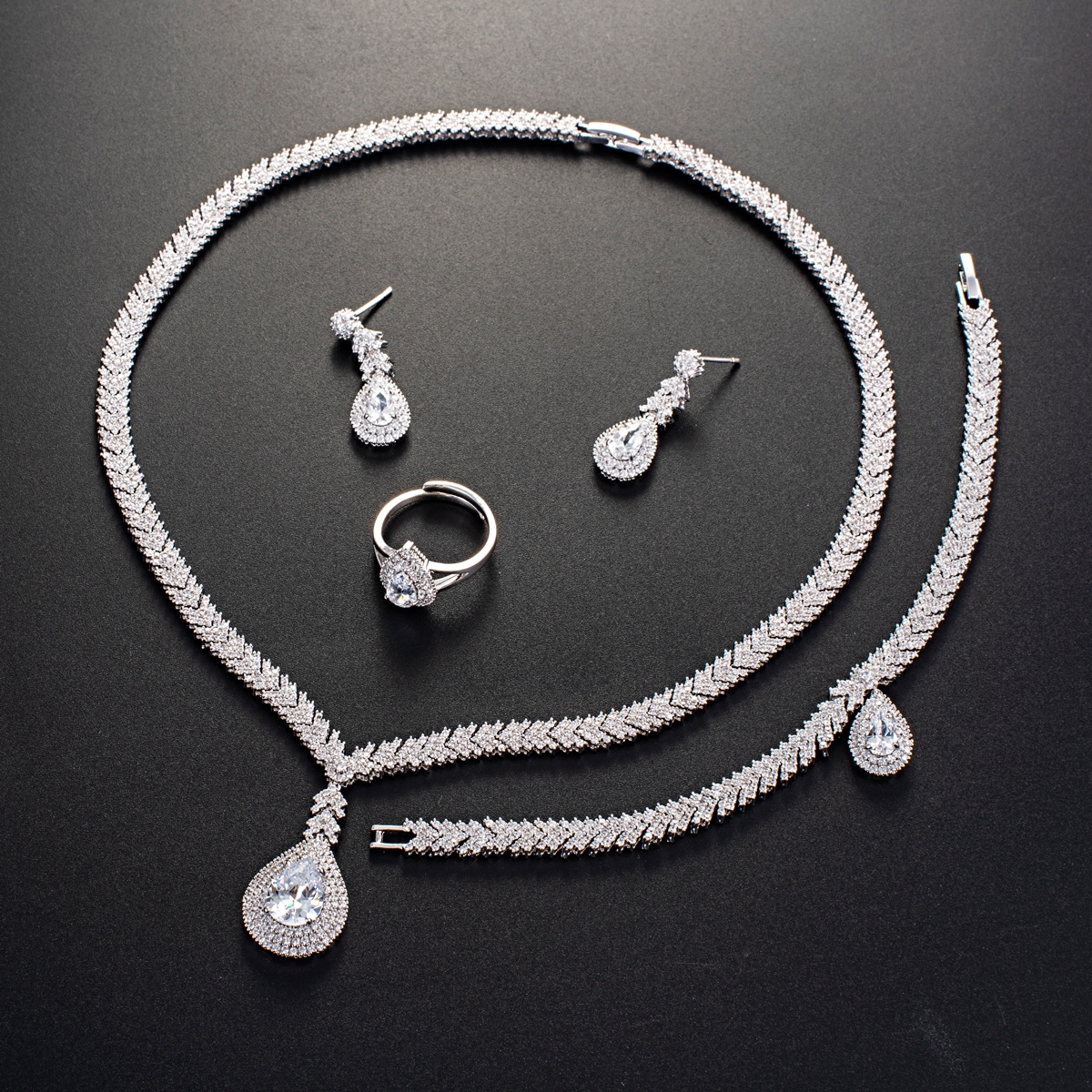 Funky Big Platinum Plated 4 Piece Jewelry Set