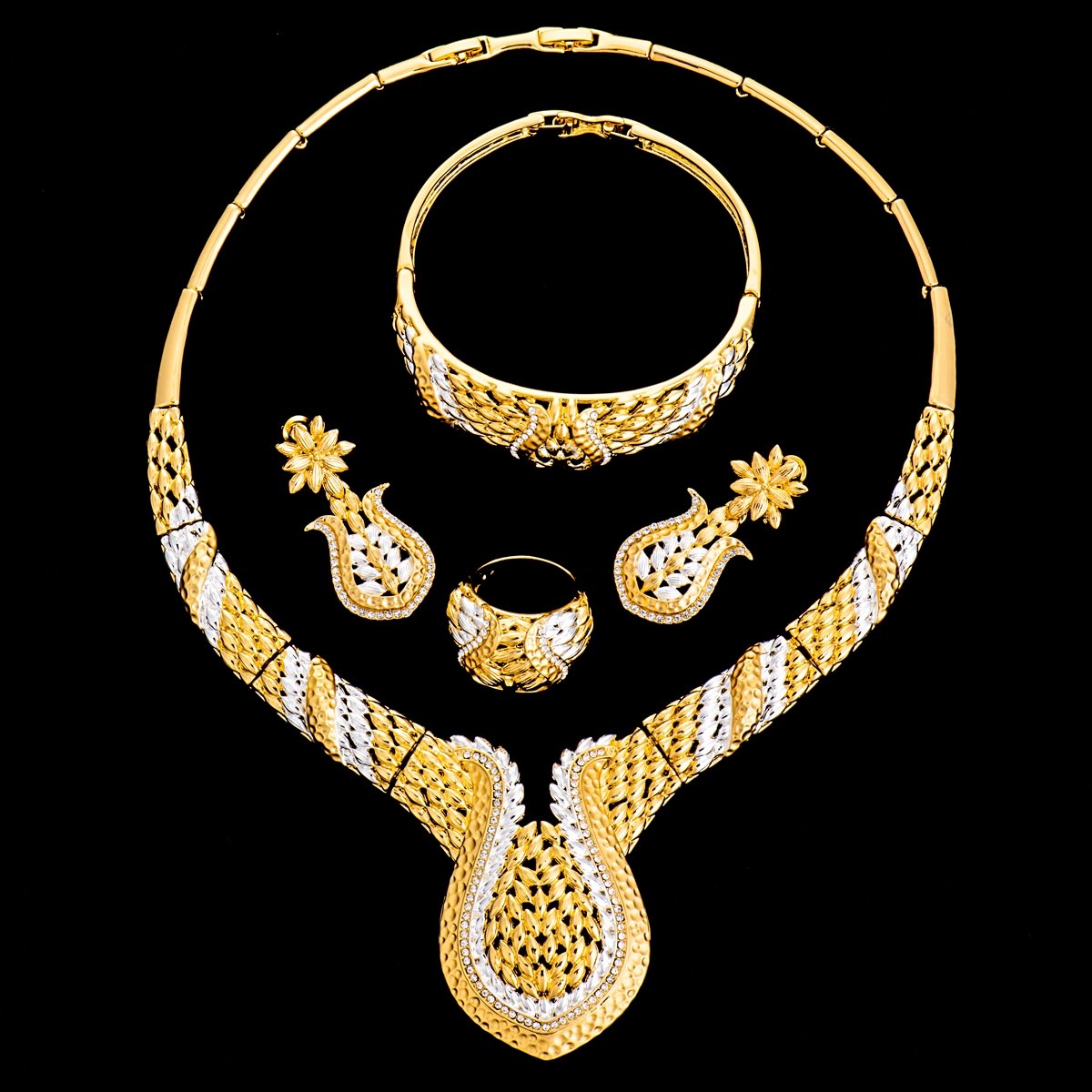 And Beautiful Daily Dubai Style 4 Pieces Jewelry Sets