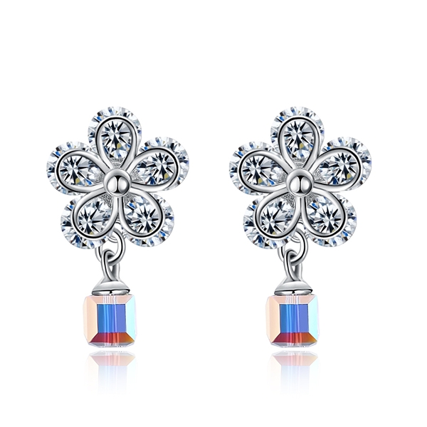 Picture of Fashion Platinum Plated Drop & Dangle Earrings at Super Low Price