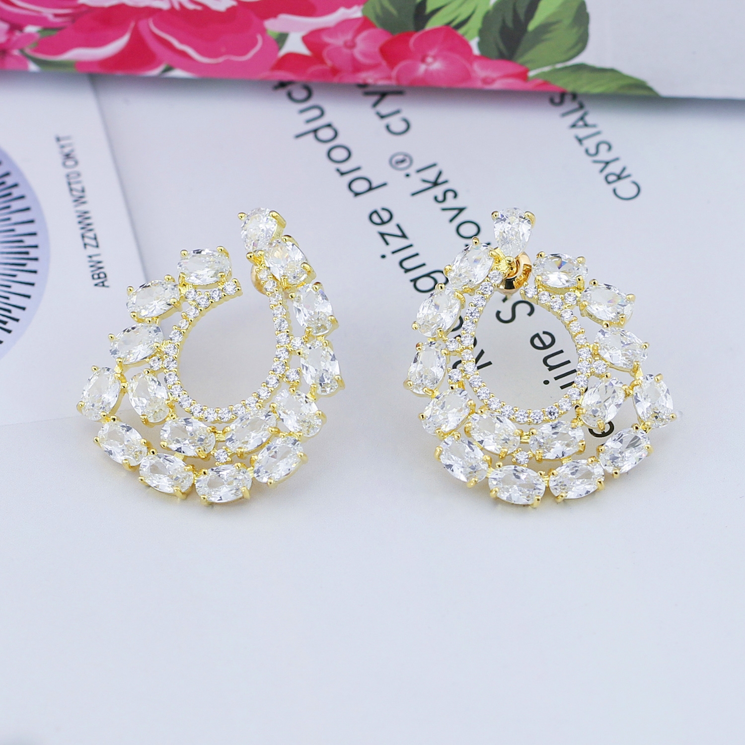inexpensive-copper-or-brass-gold-plated-dangle-earrings-from-reliable