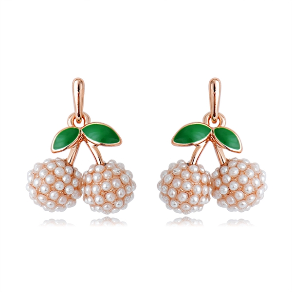 Picture of Filigree Casual Artificial Pearl Stud Earrings