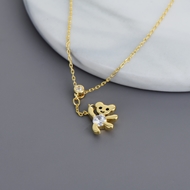 Picture of Distinctive White Gold Plated Pendant Necklace with Low MOQ