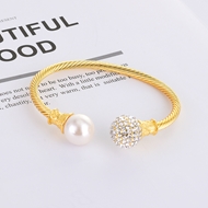 Picture of Classic Artificial Pearl Fashion Bracelet with Speedy Delivery