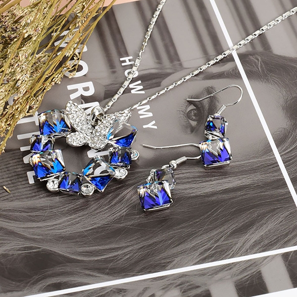 Picture of Designer Platinum Plated Swarovski Element Necklace and Earring Set from Certified Factory