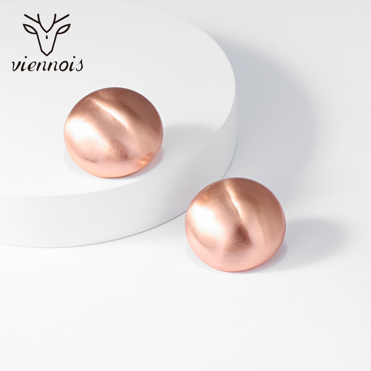 Filigree Medium Dubai Stud Earrings