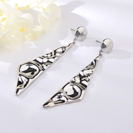 Picture of Zinc Alloy Dubai Dangle Earrings with Unbeatable Quality