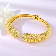 Picture of Nickel Free Platinum Plated Dubai Fashion Bangle with Easy Return
