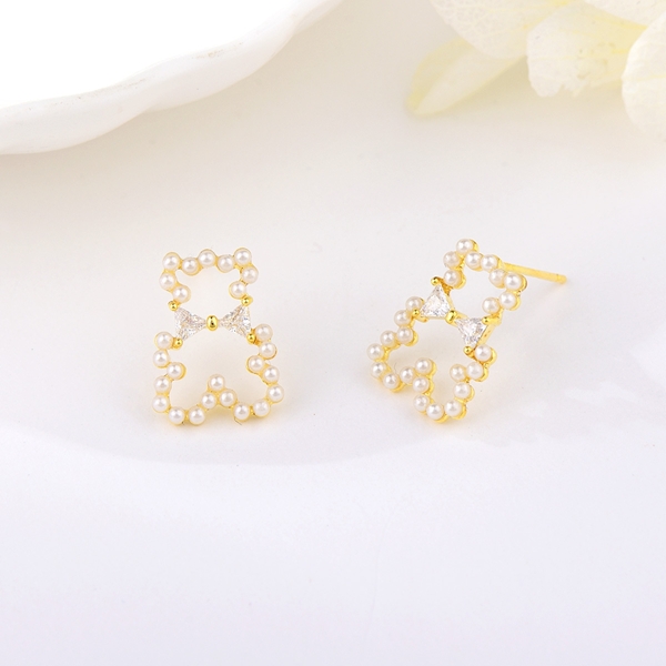 Picture of Stylish Small White Stud Earrings