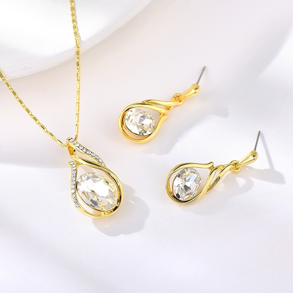 Picture of Brand New Rose Gold Plated Crystal Fashion Jewelry Sets