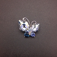 Show details for Zinc Alloy Swarovski Element Brooche Direct from Factory
