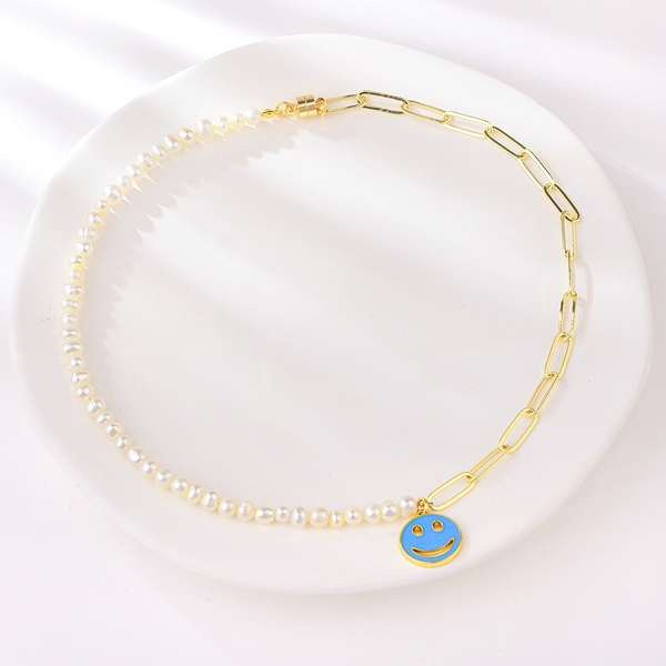 Picture of Sparkling Medium Classic Short Chain Necklace