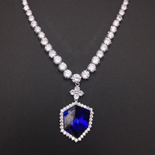 Show details for High End Zinc Alloy Swarovski Element Short Chain Necklace