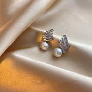 Picture of Reasonably Priced Gold Plated White Stud Earrings from Reliable Manufacturer