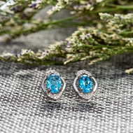 Picture of Best Rated Small 925 Sterling Silver Stud Earrings
