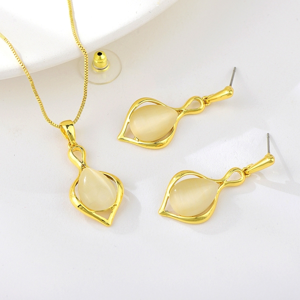 Zinc Alloy White 2 Piece Jewelry Set from Certified Factory