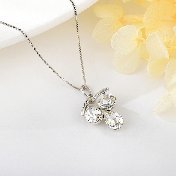Picture of Buy Platinum Plated Swarovski Element Pendant Necklace with Wow Elements