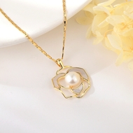 Show details for Fast Selling White fresh water pearl Short Statement Necklace with Price