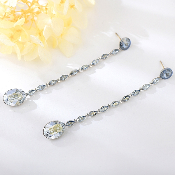 Picture of Fashion Swarovski Element Platinum Plated Hoop Earrings