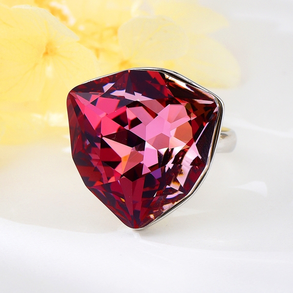 Picture of Recommended Red Swarovski Element Fashion Ring from Top Designer