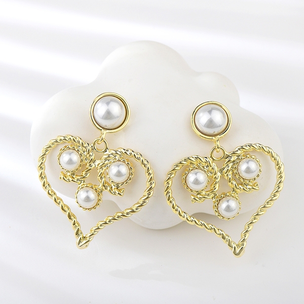 Picture of Origninal Big White Dangle Earrings