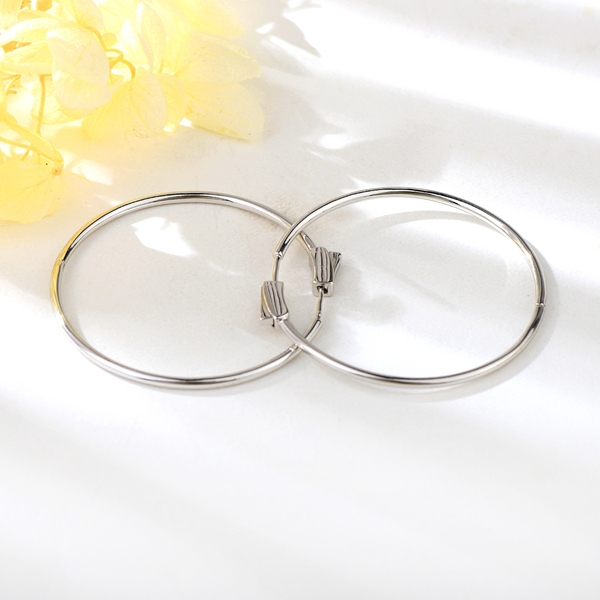Picture of Reasonably Priced 925 Sterling Silver Plain Huggie Earrings with Low Cost