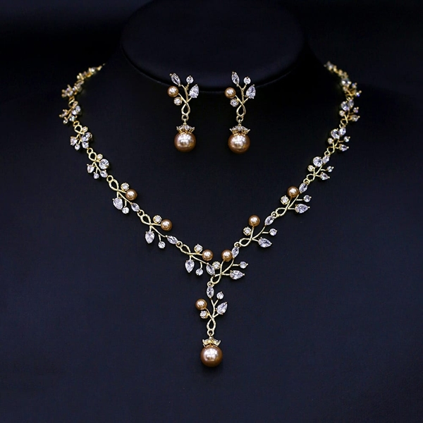 Picture of Great Cubic Zirconia Gold Plated 2 Piece Jewelry Set