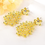 Picture of Zinc Alloy Gold Plated Drop & Dangle Earrings in Exclusive Design