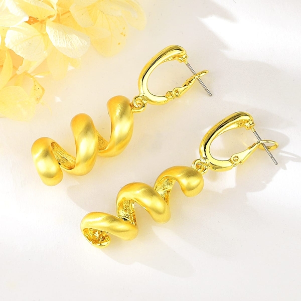 Picture of Zinc Alloy Irregular Dangle Earrings from Certified Factory