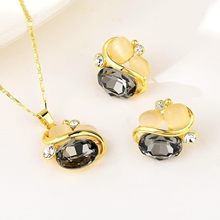 Show details for Charming Gold Plated Classic 2 Piece Jewelry Set As a Gift