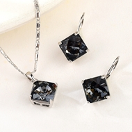 Show details for Beautiful Swarovski Element Copper or Brass 2 Piece Jewelry Set